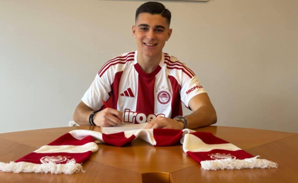 Ο Βασίλης Βαρσαμης στον Ολυμπιακό.