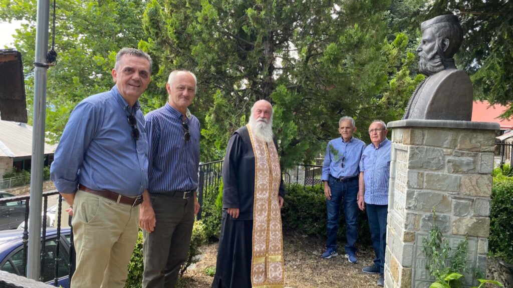 Επιμνημόσυνη δέηση στον Καπετάν Αρκούδα.